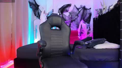 Snapshot of duriel_ chatting on 11/01/25, 07:49 Duriel online show from 11/01/25, 07:49