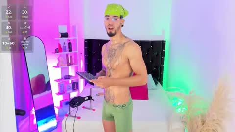 Snapshot of duriel_ chatting on 11/14/25, 05:22 Duriel online show from 11/14/25, 05:22