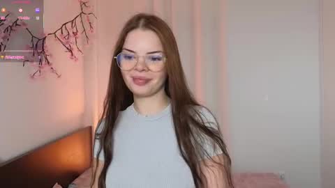 Snapshot of duskmurmur chatting on 11/14/25, 10:25 duskmurmur online show from 11/14/25, 10:25