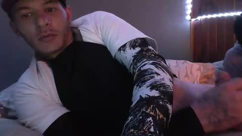 dustinwyant1983 online show from 11/14/25, 02:43