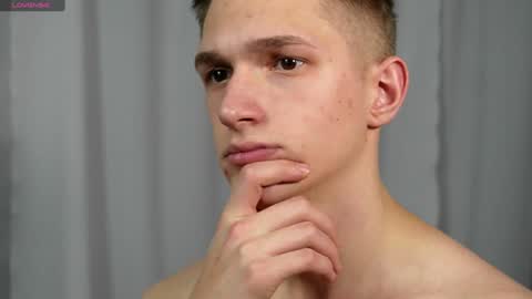 Snapshot of dustyn_fox chatting on 12/25/24, 08:50 Dustyn online show from 12/25/24, 08:50