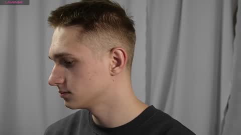 Snapshot of dustyn_fox chatting on 12/26/24, 11:57 Dustyn online show from 12/26/24, 11:57