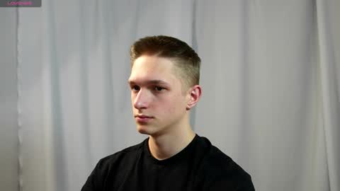 Snapshot of dustyn_fox chatting on 01/05/25, 05:30 Dustyn online show from 01/05/25, 05:30