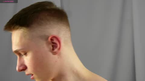 Snapshot of dustyn_fox chatting on 01/14/25, 05:12 Dustyn online show from 01/14/25, 05:12