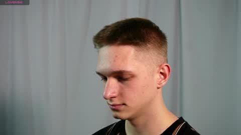 Snapshot of dustyn_fox chatting on 01/21/25, 05:09 Dustyn online show from 01/21/25, 05:09