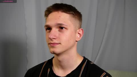 Snapshot of dustyn_fox chatting on 01/23/25, 05:10 Dustyn online show from 01/23/25, 05:10