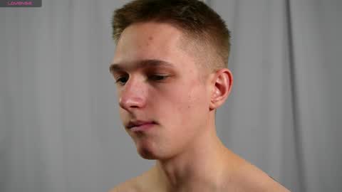 Snapshot of dustyn_fox chatting on 01/24/25, 05:53 Dustyn online show from 01/24/25, 05:53