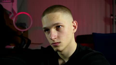 Snapshot of dustyn_fox chatting on 02/09/25, 04:50 Dustyn online show from 02/09/25, 04:50