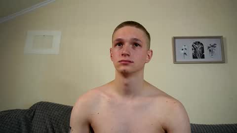 Snapshot of dustyn_fox chatting on 02/18/25, 08:25 Dustyn online show from 02/18/25, 08:25