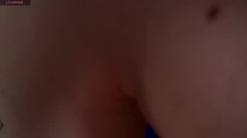 Snapshot of dustyn_fox chatting on 11/13/25, 03:22 Dustyn online show from 11/13/25, 03:22