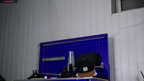 Snapshot of dustyn_fox chatting on 11/14/25, 03:11 Dustyn online show from 11/14/25, 03:11