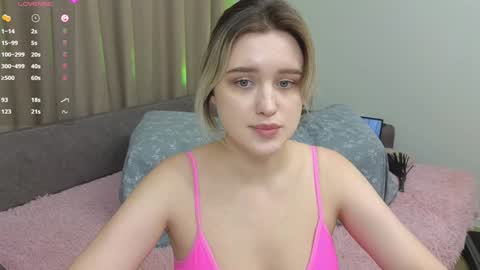 Snapshot of dusyastar chatting on 12/17/24, 03:06 Dusya online show from 12/17/24, 03:06