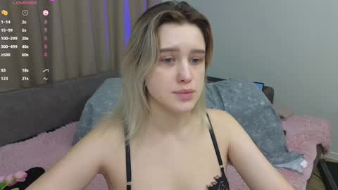 Snapshot of dusyastar chatting on 12/29/24, 12:23 Dusya online show from 12/29/24, 12:23