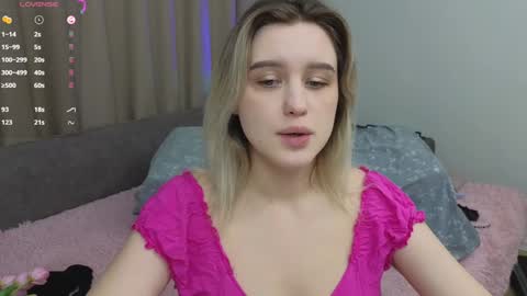 Snapshot of dusyastar chatting on 12/30/24, 01:47 Dusya online show from 12/30/24, 01:47