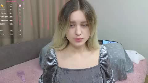 Snapshot of dusyastar chatting on 02/24/25, 10:15 Dusya online show from 02/24/25, 10:15