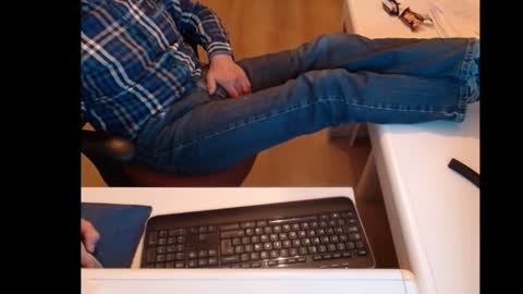 dutchpornking2 online show from 01/18/25, 04:53