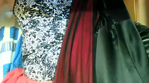 dwtsaskia80 online show from 01/22/25, 08:51