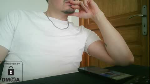 dy22__ online show from 11/18/25, 10:31