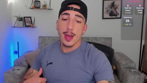 Snapshot of dylan_spencer chatting on 10/26/25, 12:05 Bryan model independient online show from 10/26/25, 12:05