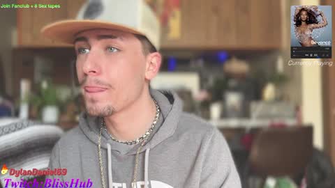 Dylan Daniel 7.8 online show from 01/15/25, 05:37