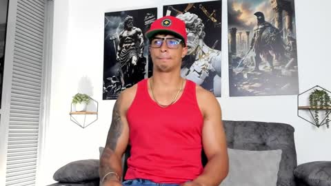 Snapshot of dylanrivera_ chatting on 02/01/25, 12:29 Dylan Rivera online show from 02/01/25, 12:29