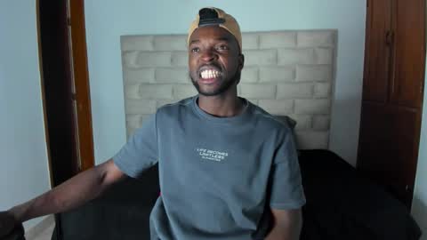 Snapshot of dylantaylor_1 chatting on 11/06/25, 11:55 Dylan Taylor online show from 11/06/25, 11:55