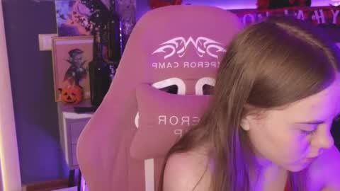 Dyna online show from 10/23/25, 02:11