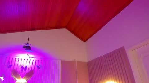 Juana online show from 11/18/25, 11:14