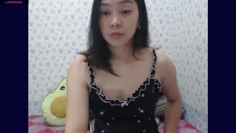 Snapshot of earthlypleasures chatting on 10/29/25, 07:48 shaina online show from 10/29/25, 07:48