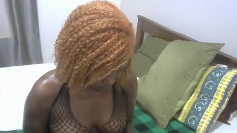 Snapshot of east_queen chatting on 12/08/24, 12:41 east_queen online show from 12/08/24, 12:41