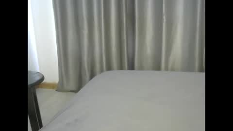 Snapshot of east_queen chatting on 02/01/25, 10:26 east_queen online show from 02/01/25, 10:26