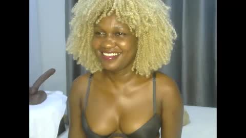 Snapshot of east_queen chatting on 02/24/25, 08:58 east_queen online show from 02/24/25, 08:58
