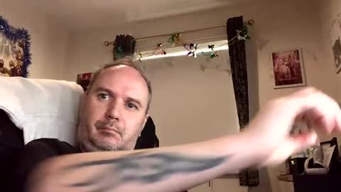 Snapshot of eastmidssoul chatting on 12/20/24, 11:43 eastmidssoul online show from 12/20/24, 11:43