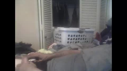 Easye online show from 11/15/25, 02:24