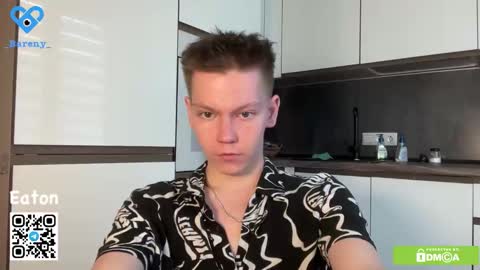 Snapshot of eaton_ chatting on 11/23/25, 01:00 eaton_ online show from 11/23/25, 01:00