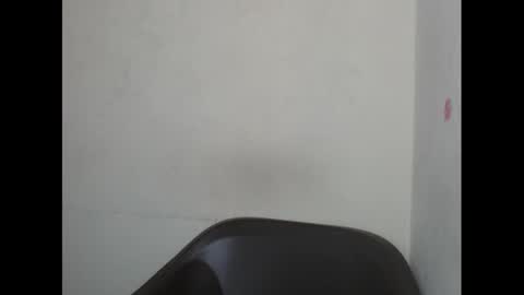 eatuupx online show from 12/19/24, 01:07