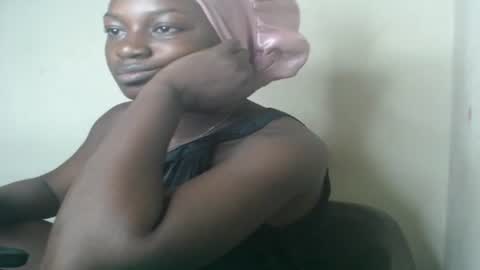 eatuupx online show from 01/15/25, 07:48