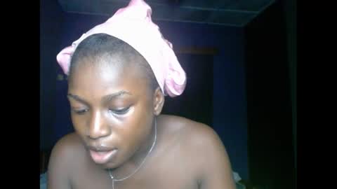 eatuupx online show from 02/09/25, 10:21