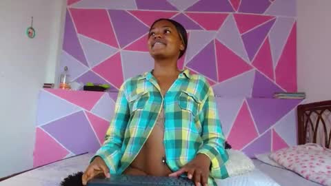 Snapshot of ebony_alika chatting on 02/13/25, 08:03 Alika Ashanti online show from 02/13/25, 08:03