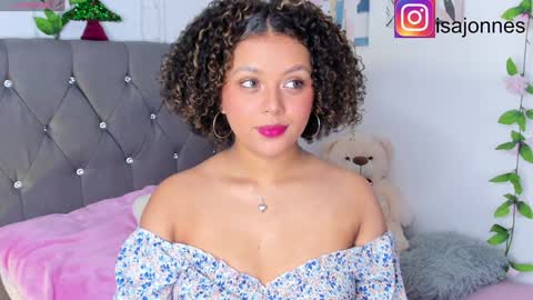 Snapshot of ebony_curly2 chatting on 12/08/24, 07:11 isa online show from 12/08/24, 07:11