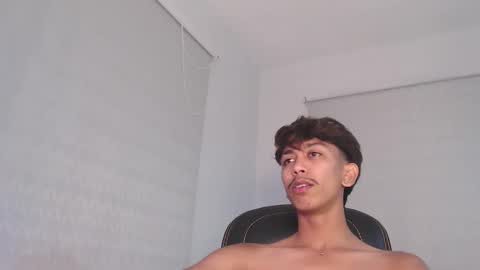 Snapshot of ebony_fuckboy chatting on 09/10/25, 08:09 ebony_fuckboy online show from 09/10/25, 08:09