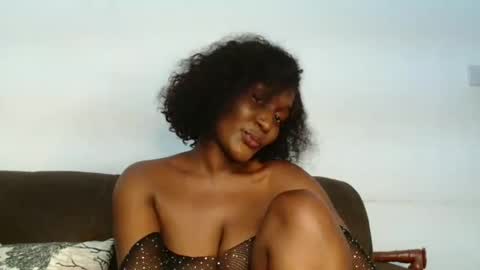 ebony online show from 09/16/25, 05:58