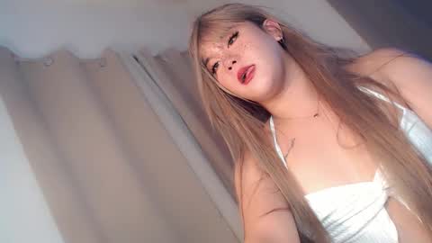 YUMI SMITH online show from 12/01/25, 12:48