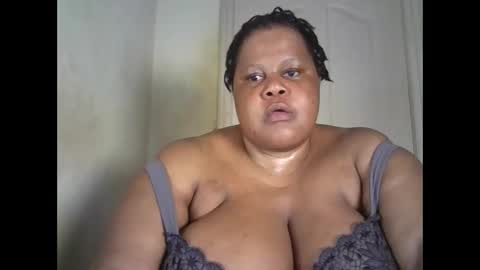 ebony_magixs online show from 10/16/25, 03:07