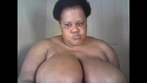 ebony_magixs online show from 10/23/25, 08:40