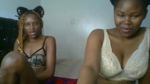 Snapshot of ebony_meeky chatting on 09/20/25, 06:31 ebony_meeky online show from 09/20/25, 06:31