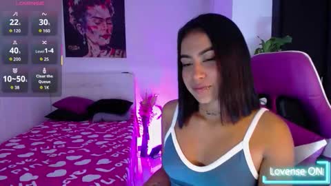 Snapshot of ebony_moon1 chatting on 10/12/25, 02:49 moon online show from 10/12/25, 02:49