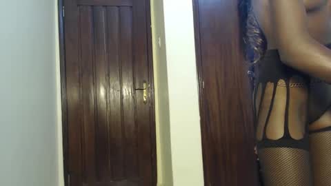 Snapshot of ebony_petite02 chatting on 01/11/25, 01:16 ebony_petite02 online show from 01/11/25, 01:16