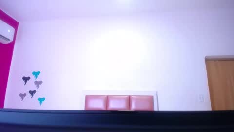 Snapshot of ebony_sugar_mommy chatting on 09/26/25, 10:19 MILENA online show from 09/26/25, 10:19