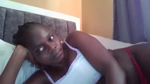 Snapshot of ebony_tasha chatting on 03/02/25, 11:29 tasha online show from 03/02/25, 11:29